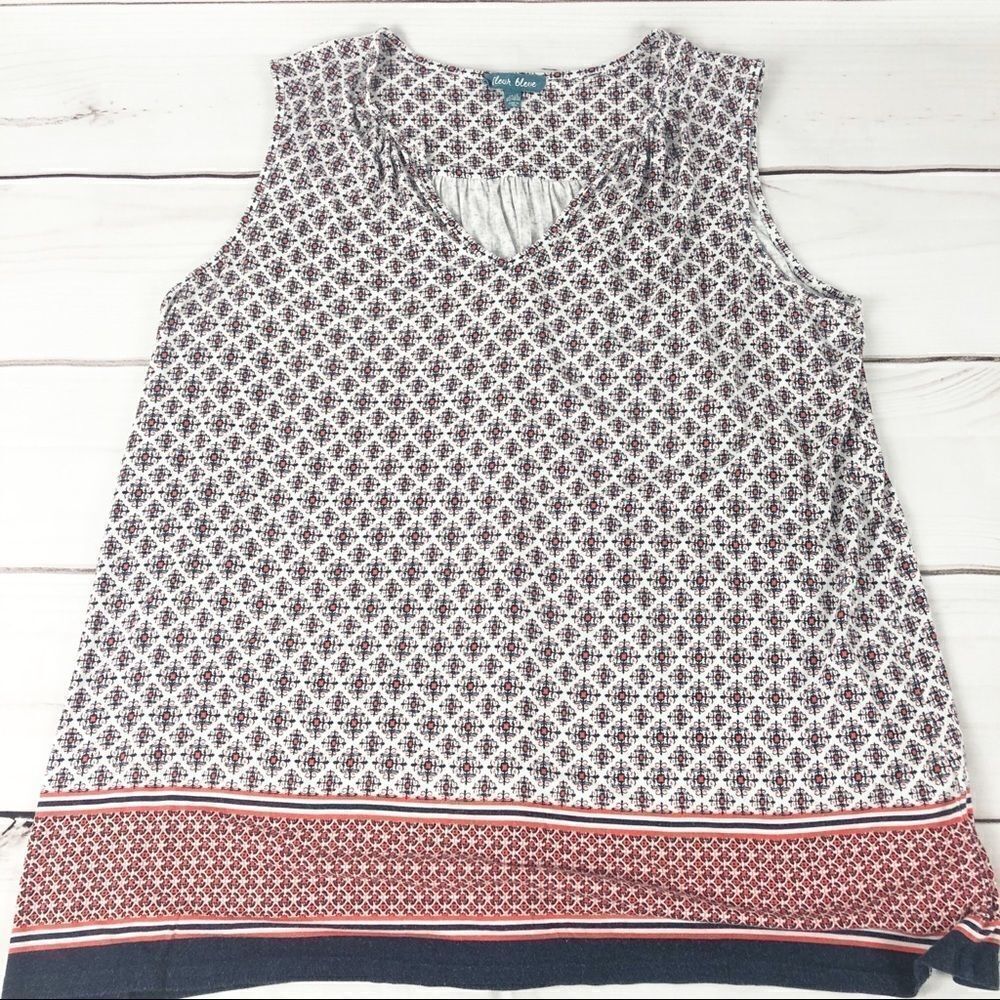 Fleur Bleu v-neck sleeveless top size 1X